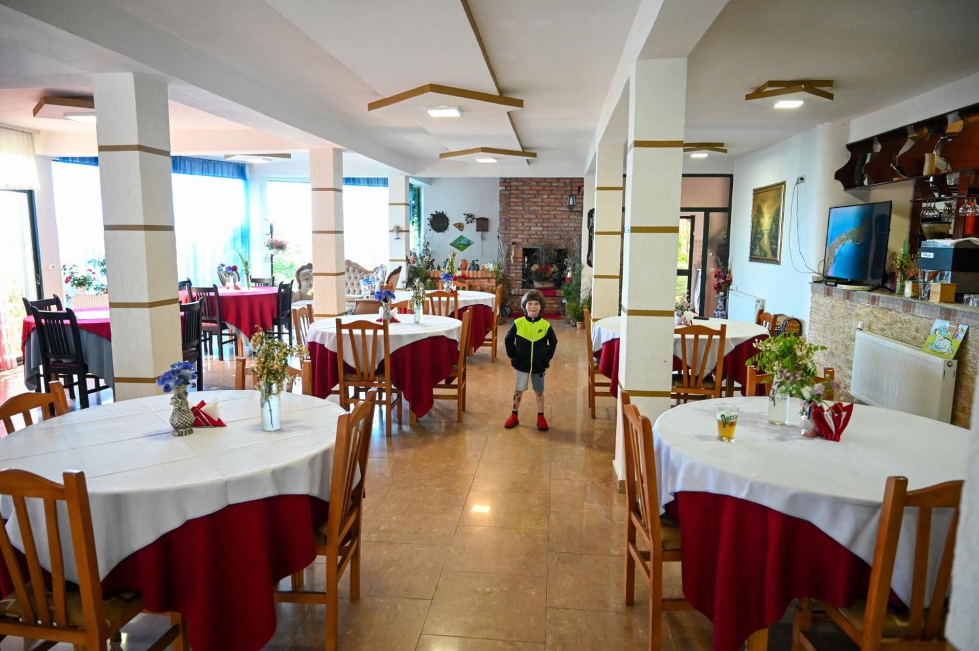 Hotel Joni Restaurant Bucimas Esterno foto