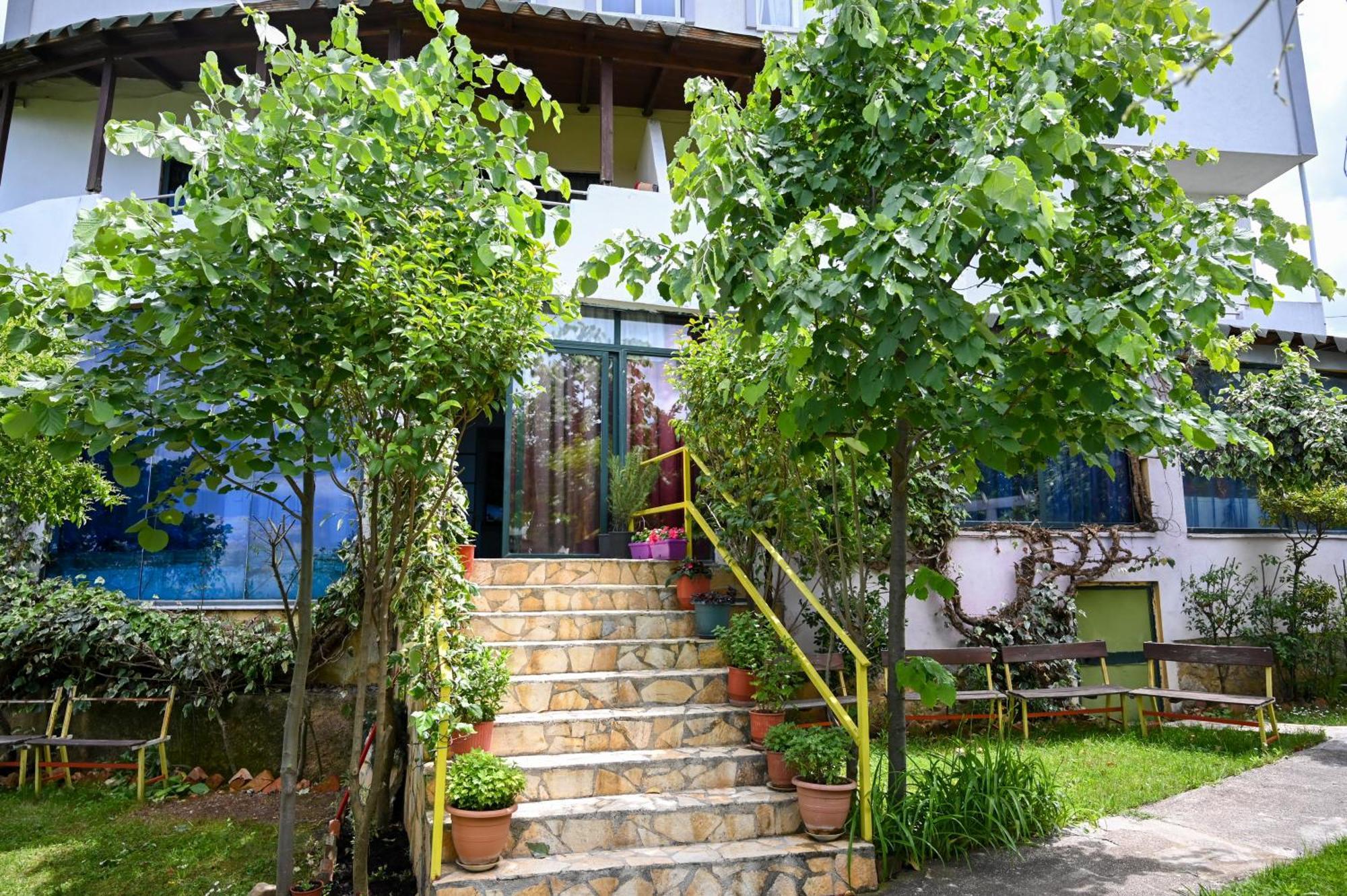 Hotel Joni Restaurant Bucimas Esterno foto